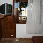 게스트하우스 And By The Sea Sumartin, Brac - 2949